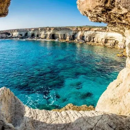 Luxury 2 Bedroom With Private Pool, Paralimni 1240 * Pernera