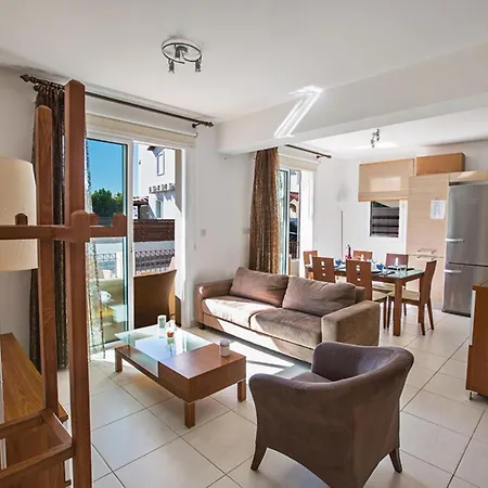 Luxury 2 Bedroom With Private Pool, Paralimni 1240 Villa